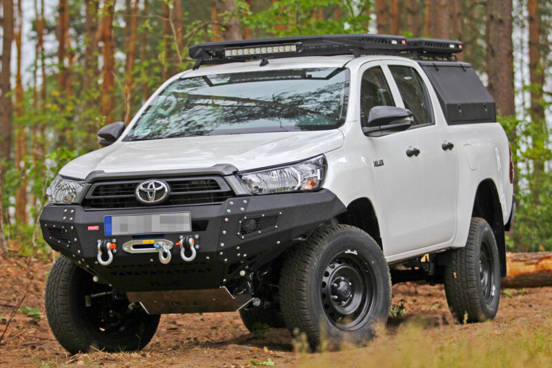 Zderzak przedni off-road - Toyota Hilux REVO More 4x4