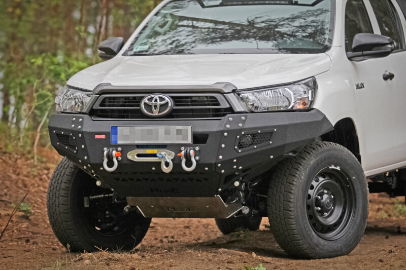 Zderzak przedni off-road - Toyota Hilux REVO More 4x4